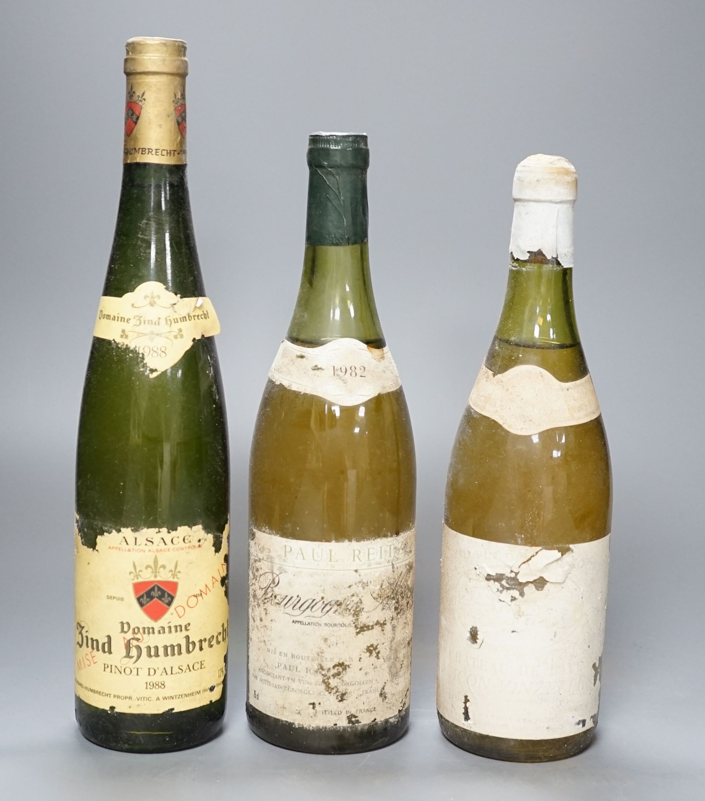 24 bottles of mixed white wines, including 6 bottles of 1986 Pinot D'Alsace, 2 bottles of Coteaux de Layon 1980, 6 bottles of 1983 Jubilee Hugel